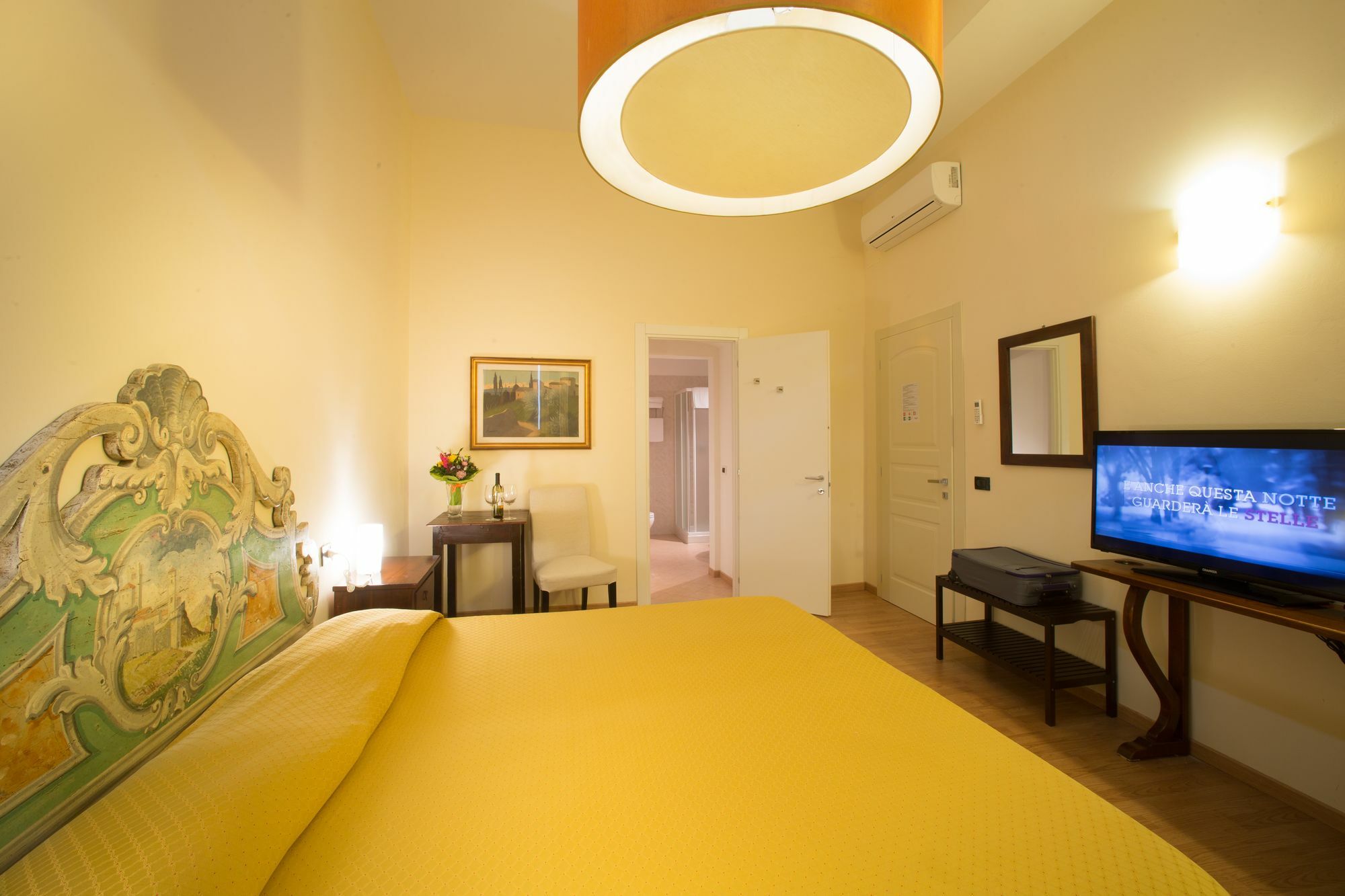Orchidea Couette-café 5*